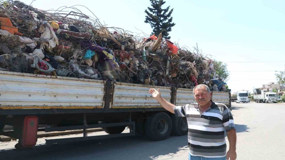 ENKAZDAN ÇIKARILAN DEMİRLER YENİDEN EKONOMİYE KAZANDIRILIYOR