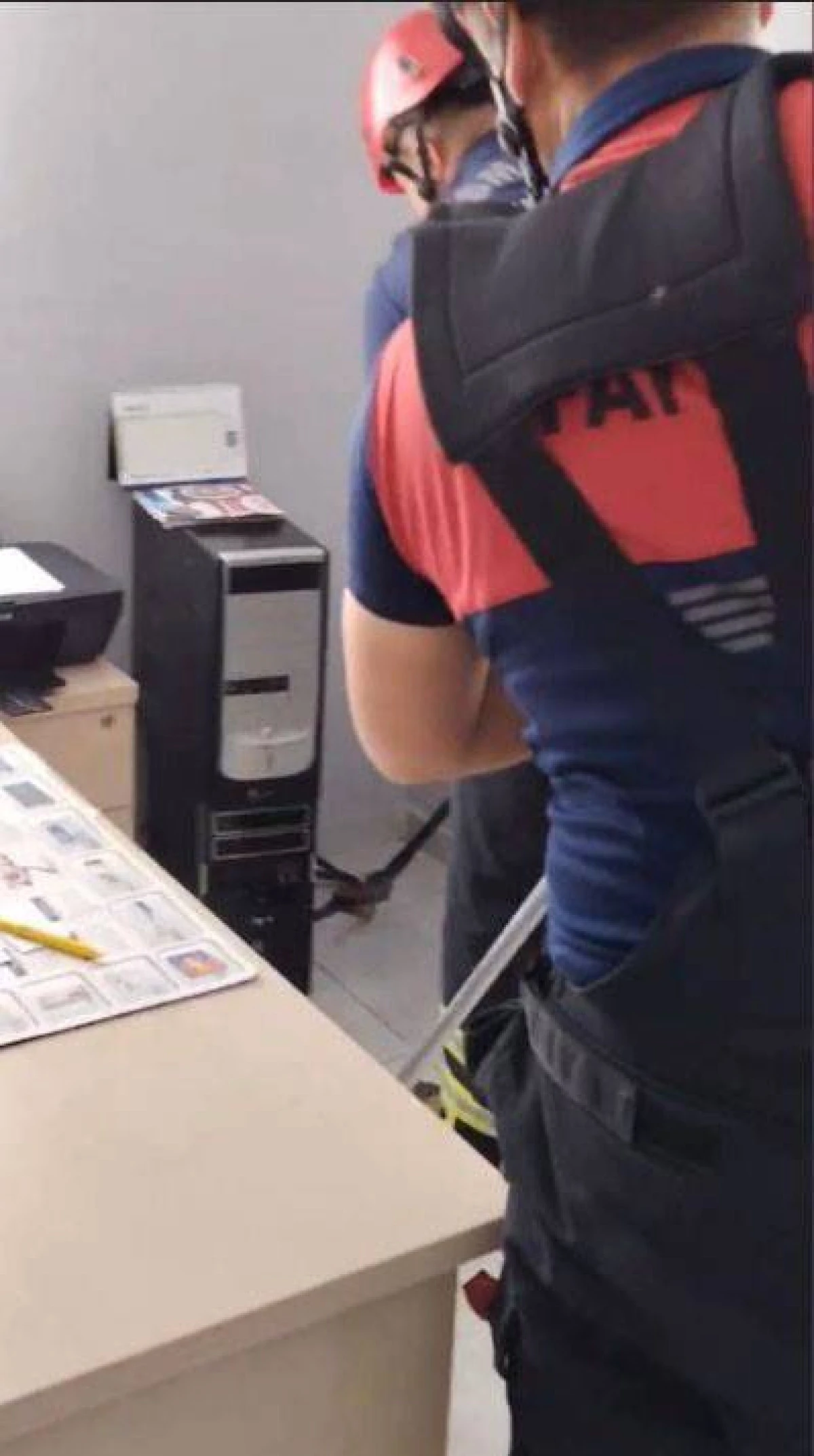 OSMANIYE’DE AILE SAĞLIĞI MERKEZINE GIREN YILAN PANIĞE NEDEN OLDU