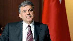 HERKES PAYLAŞIMINDAKİ DETAYA TAKILDI! YİNE BİR MİLLİ BAYRAM VE ABDULLAH GÜL YİNE AYNI ŞEYİ YAPTI