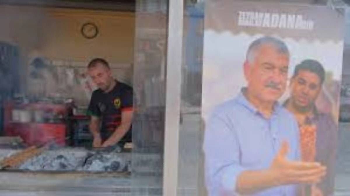 Adanalı kebapçılardan Zeydan Karalar’a destek: “Zeydan Karalar Adana’dır”