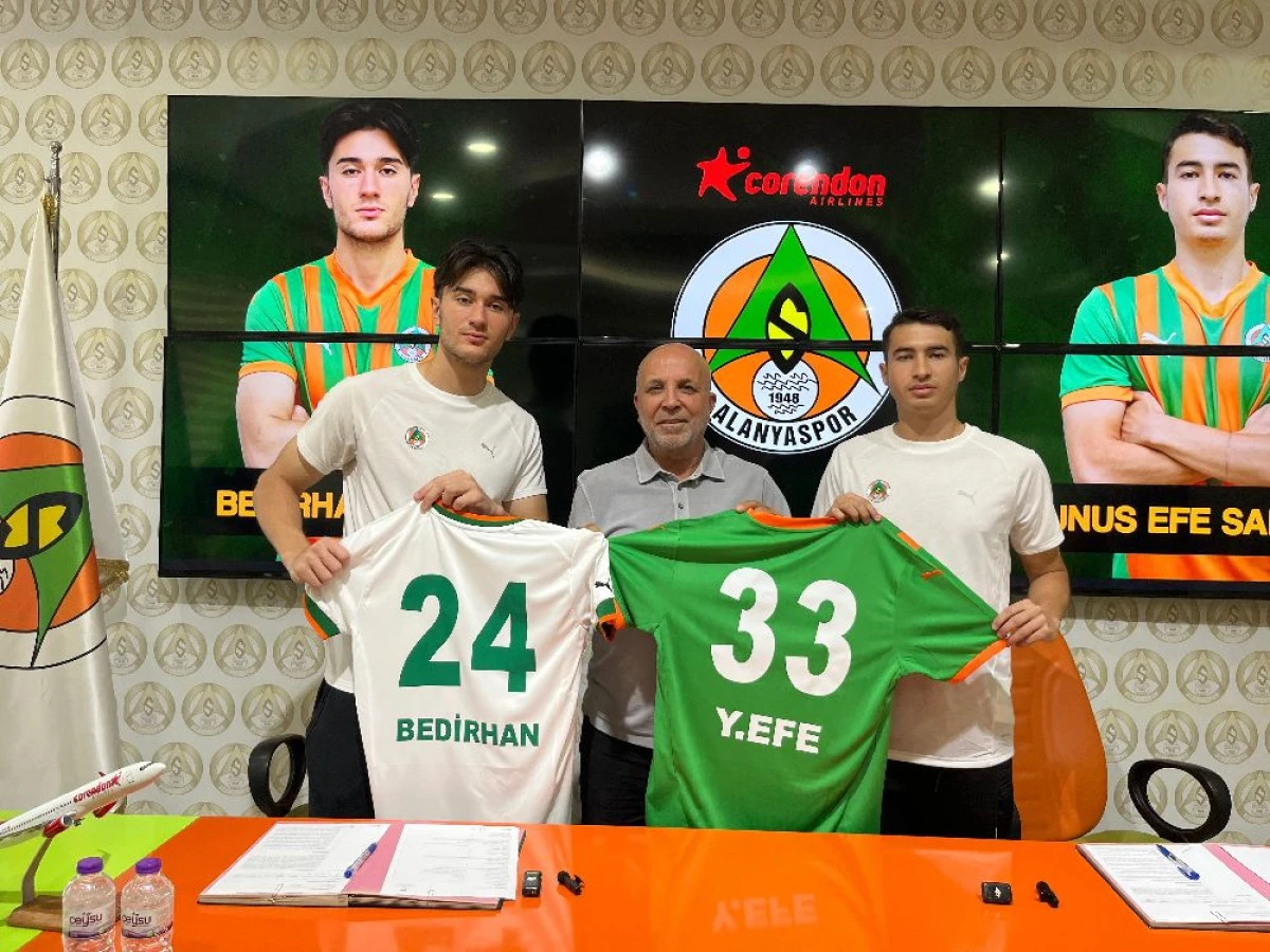 ALANYASPOR, İKİ YERLİ OYUNCU İLE SÖZLEŞME İMZALADI