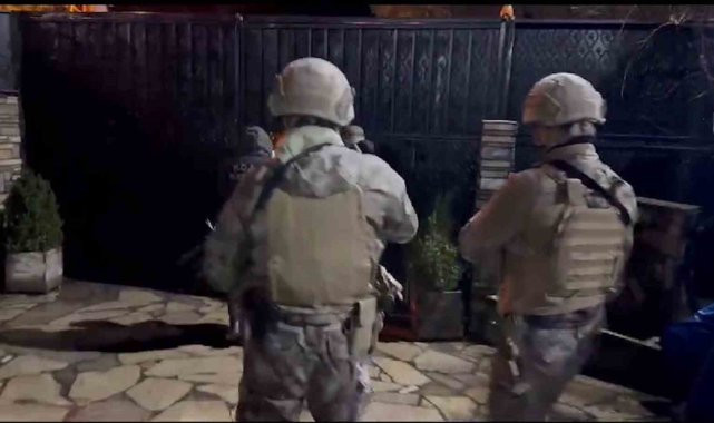 ÖZEL HAREKAT POLİSLERİNDEN ESKİ BOKSÖRE OPERASYON