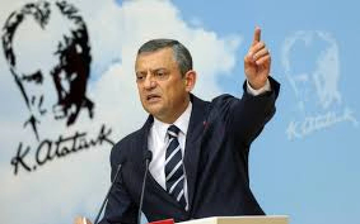 ÖZGÜR ÖZEL'DEN 'ONURSAL ADIGÜZEL' TEPKİSİ... 'BU DARBEYE SONUNA KADAR DİRENECEĞİZ'