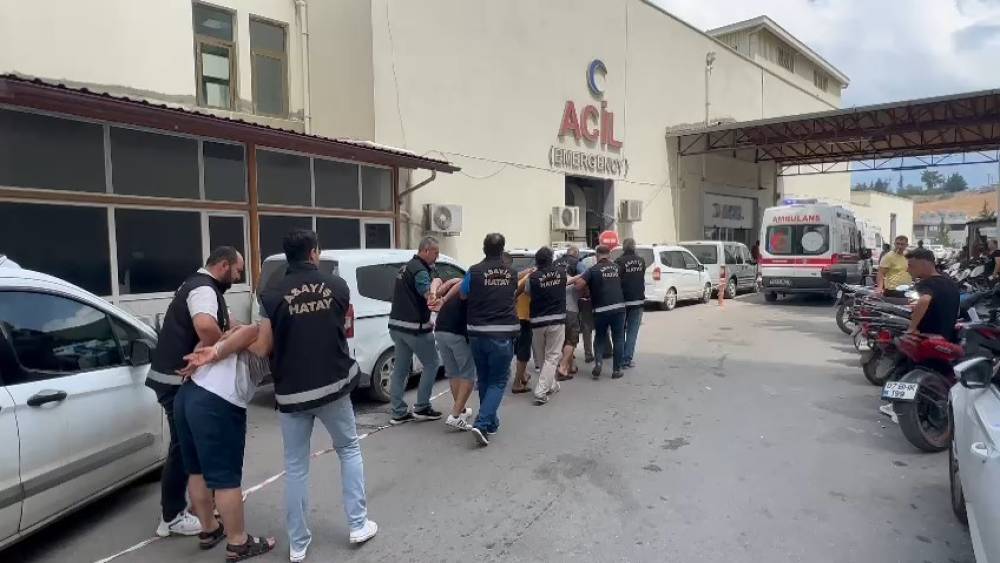 HATAY’DA MALA ZARAR VERME VE GENEL GÜVENLİĞİ KASTEN TEHLİKEYE SOKAN 5 KİŞİ YAKALANDI