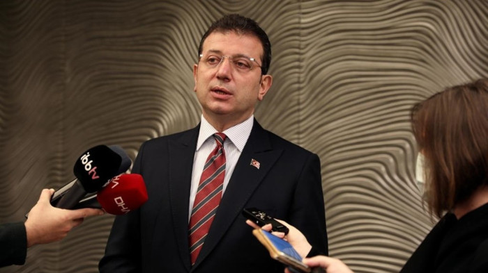 CHP TOPLANTISINDAKİ GERGİNLİK KULİSLERE DÜŞTÜ!