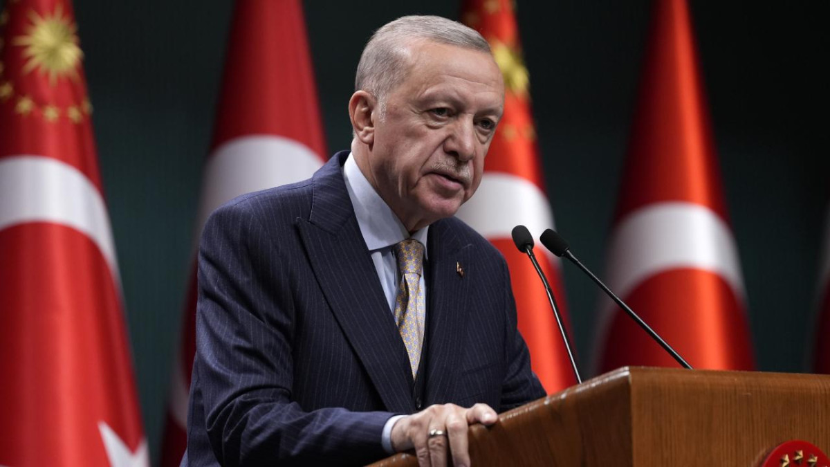ERDOĞAN CHP'Lİ BELEDİYELERE RESTİ ÇEKTİ: BAKANLIĞIMIZ BORÇLARIN TAHSİLİNE BAŞLAYACAK