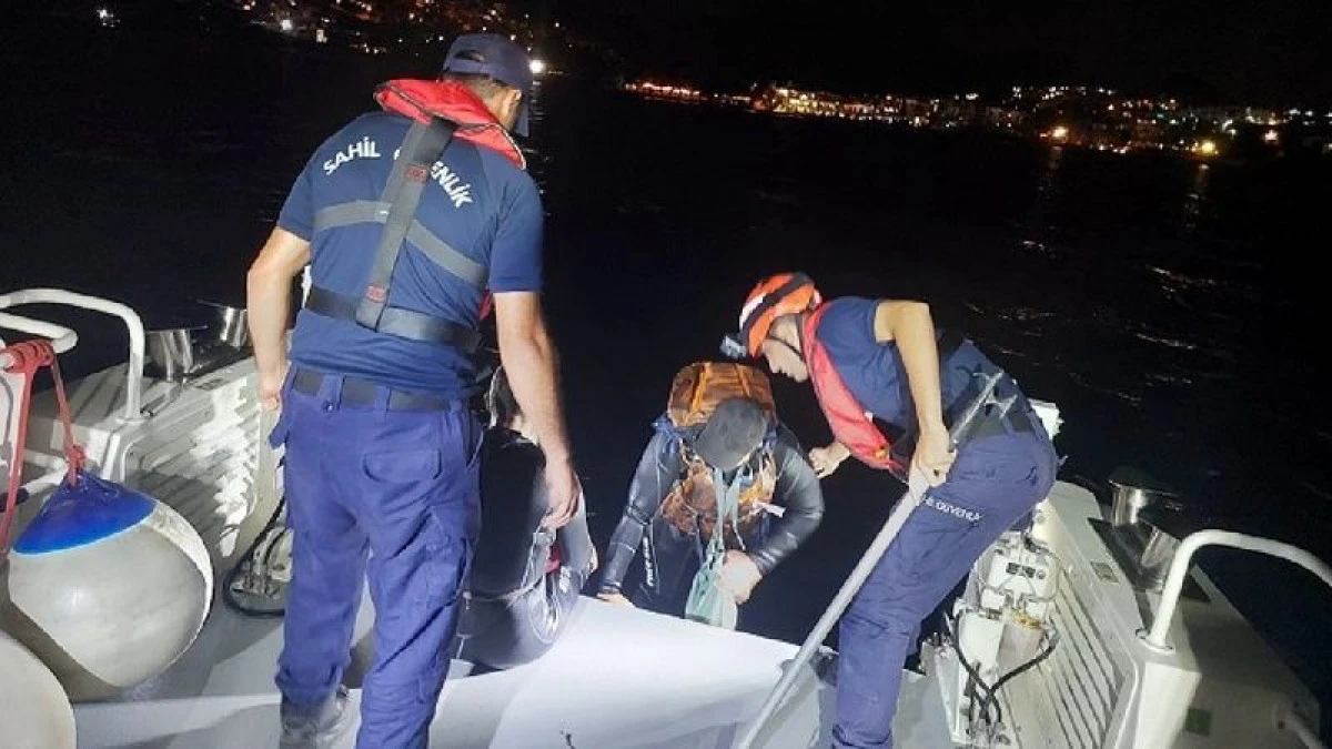 BODRUM'DA YÜZEREK YUNANİSTAN'A GEÇMEYE ÇALIŞAN 5 KAÇAK GÖÇMEN YAKALANDI