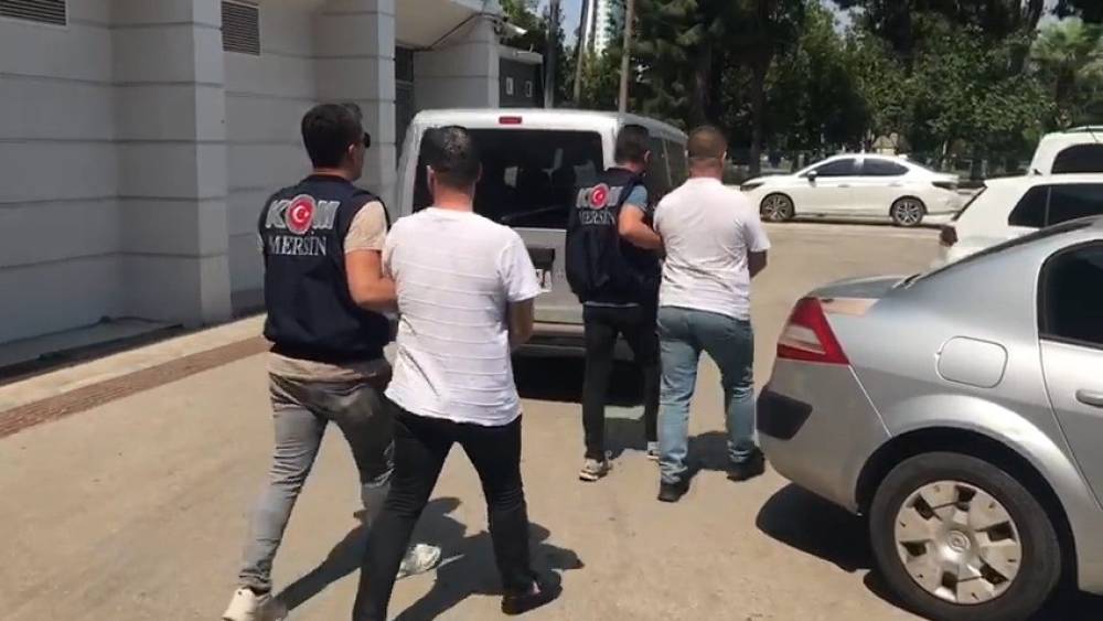Mersin’de 2 kişi tefecilikten tutuklandı