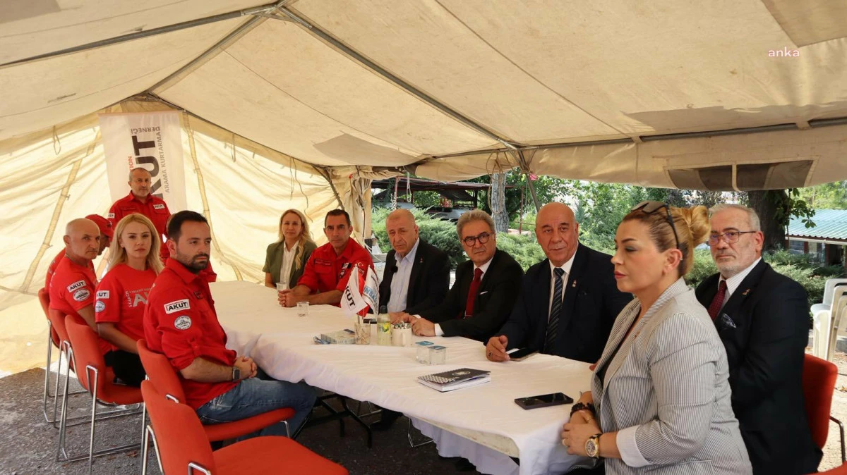 Ümit Özdağ ve Zafer Partisi Başkanlık Divanı Üyeleri'nden, AKUT gönüllülerine taziye ve teşekkür ziyareti