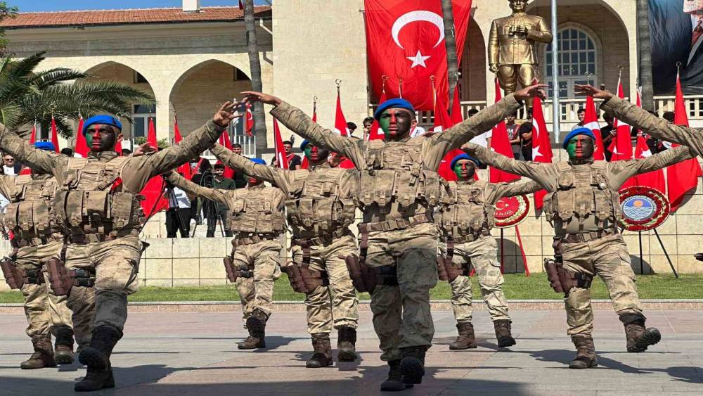 MERSİN’DE 30 AĞUSTOS ZAFER BAYRAMI COŞKUYLA KUTLANDI