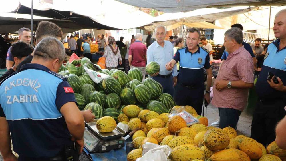 MERSİN’DE PAZAR YERLERİNDE FİYAT VE TARTI DENETİMİ