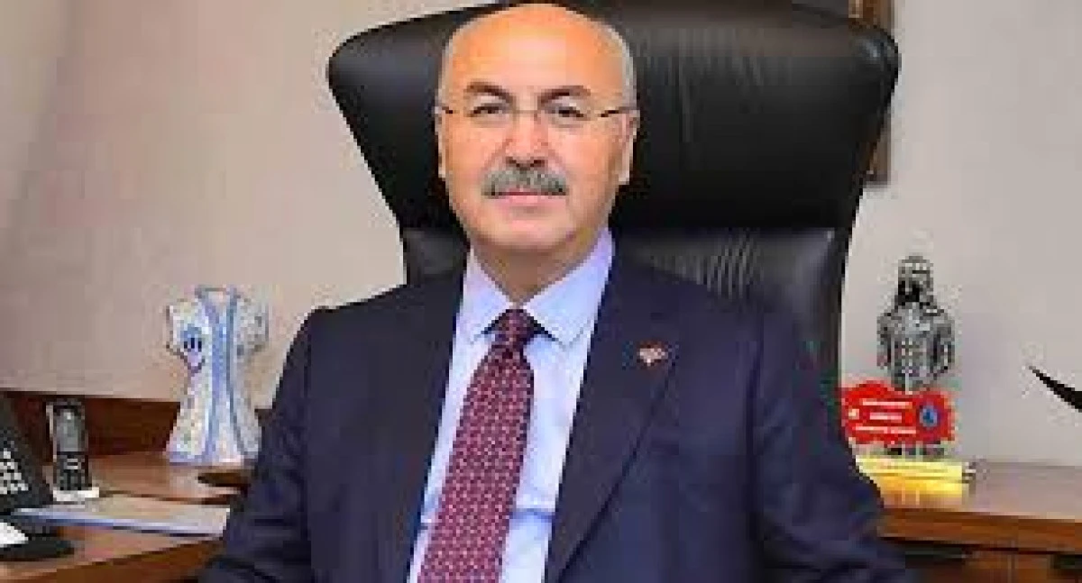Adana'da orman yangını şüphelileri yakalandı: Vali Köşger, terör bağlantısı olmadığını açıkladı