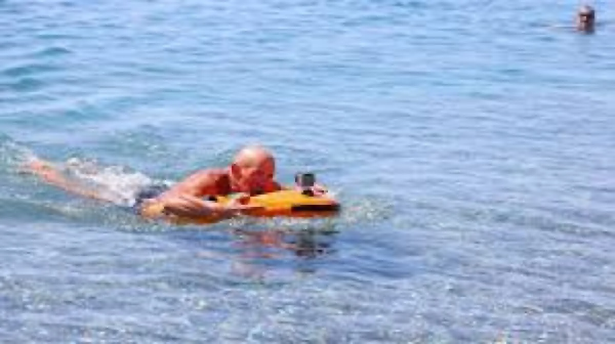 ANTALYA'DA CANKURTARAN ROBOTU PLAJLARDA HİZMETLERDE