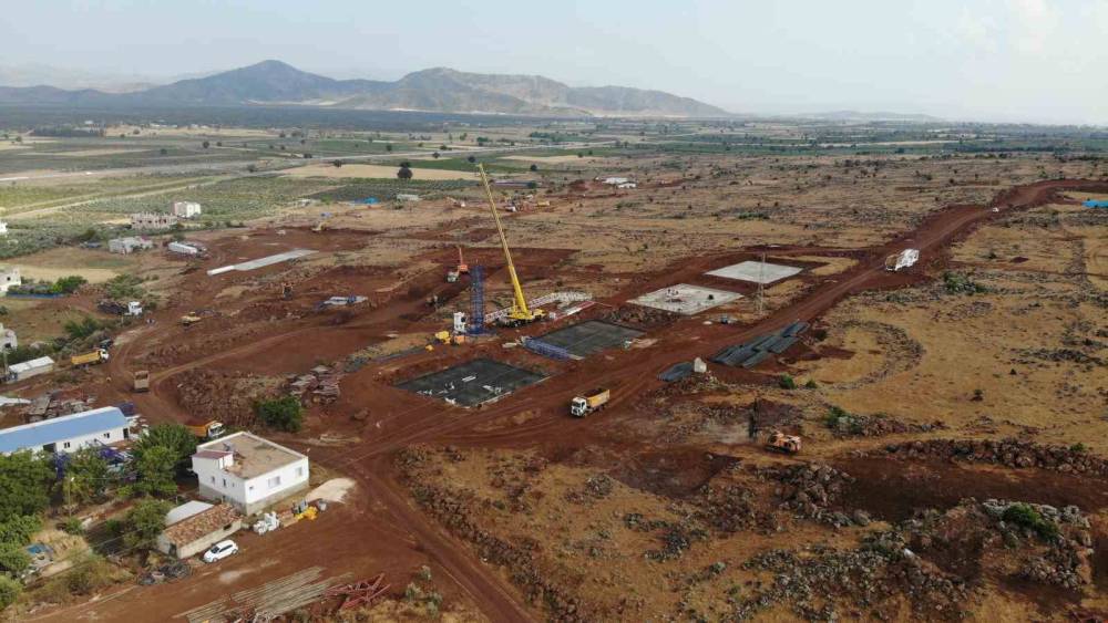 HATAY HASSA’DA 4 BİN DEPREM KONUT İÇİN KAZMALAR VURULDU