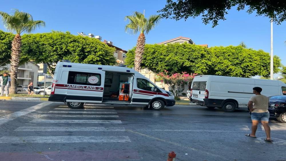 YAYAYA YOL VERDİ, KAZAYA KARIŞTI