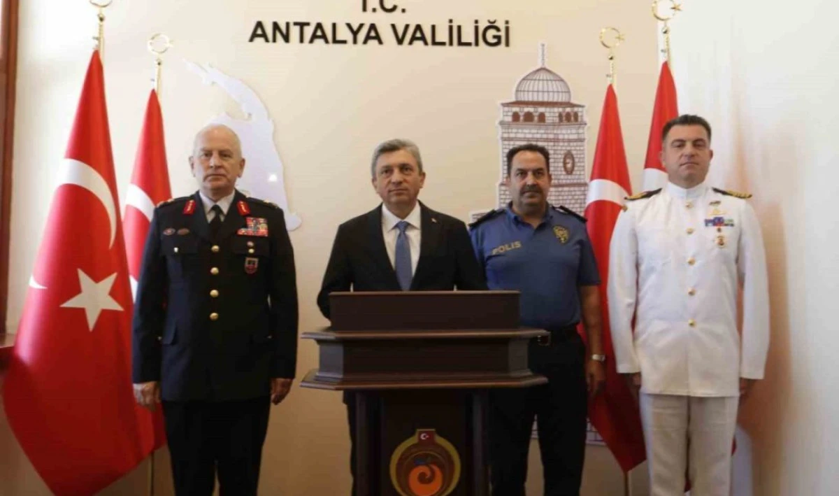 ANTALYA VALISI ŞAHIN: "ANTALYA’DA SON BIR HAFTADA 37 YANGIN ÇIKTI, 52 HEKTAR ALAN YANDI"