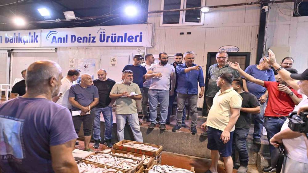 Antalya’da yasağın ardından balık mezadı başladı