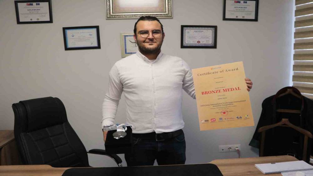 HURDACILIKTAN DÜNYA 3’ÜNCÜLÜĞÜNE
