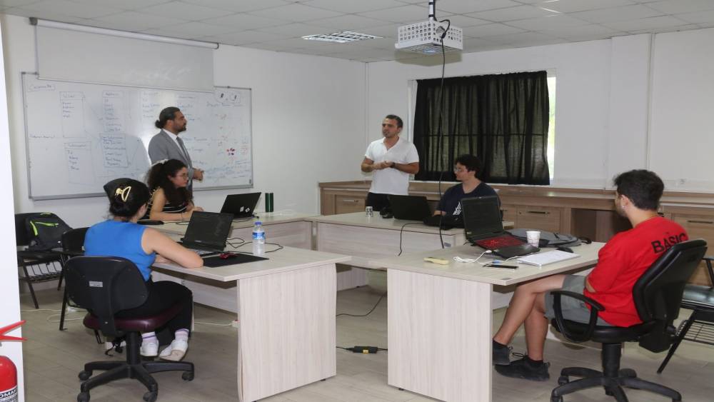 YENİ NESİL STAJ: ÖĞRENCİ FİRMAYA GİTMİYOR, FİRMA ÖĞRENCİYE GELİYOR