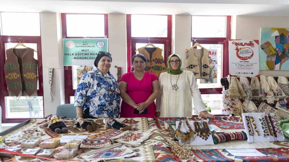 6. ULUSLARARASI GÜLNAR BİLİM VE KÜLTÜR ETKİNLİKLERİ BAŞLADI