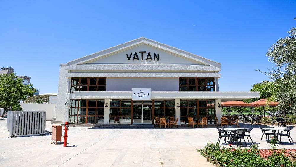 ANTALYA’NIN KÜLTÜREL HATIRASI ’VATAN KAHVESİ’ AÇILIYOR