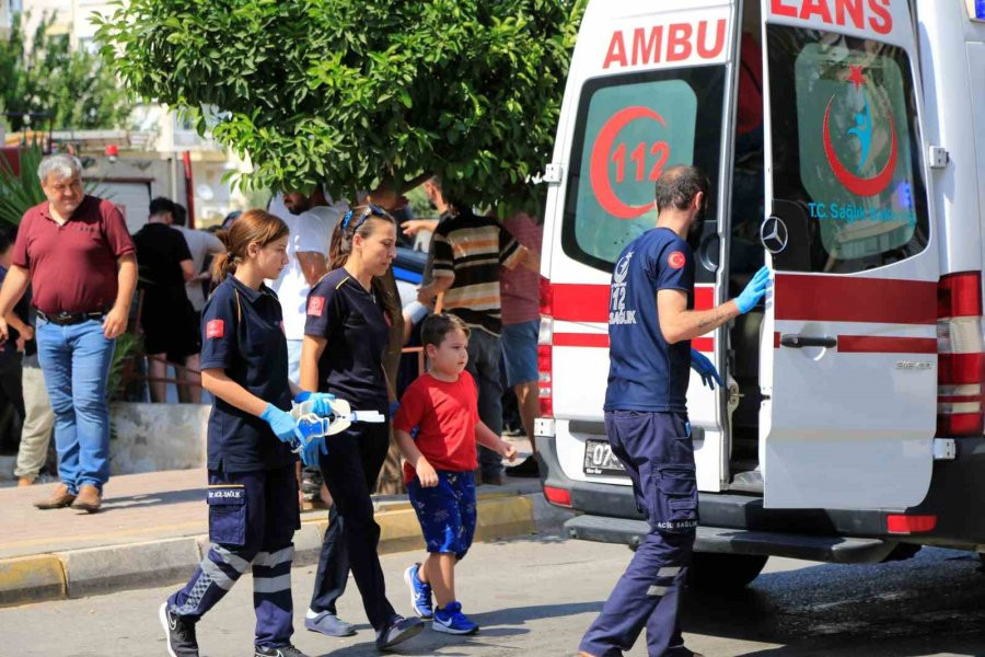TAKLA ATAN ARAÇTAN BURNU BİLE KANAMADAN ÇIKTILAR