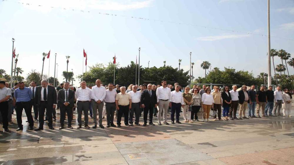 MERSİN’DE 530 BİN 222 KİLOGRAM DENİZ ÇÖPÜ TOPLANDI