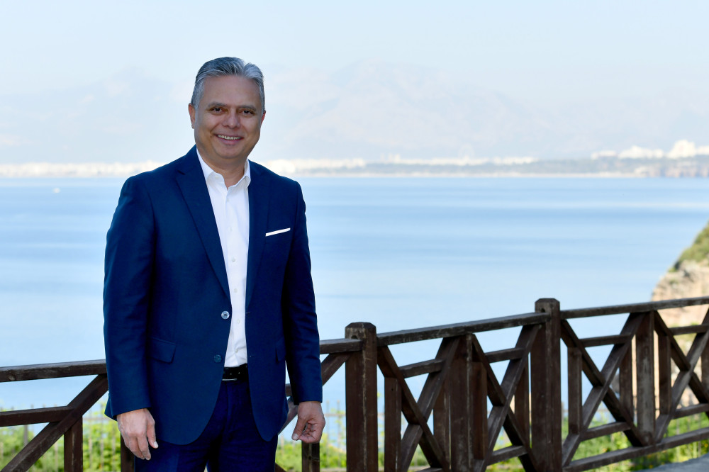 MURATPAŞA BELEDİYE BAŞKANI ÜMİT UYSAL’DAN BAYRAM MESAJI