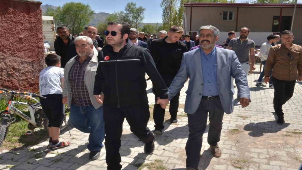 Kahramanmaraş’ta husumetli aileler barıştırıldı