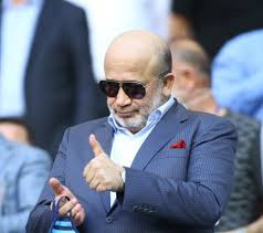 MURAT SANCAK YILDIZ FUTBOLCUYU KAPININ ÖNÜNE KOYDU