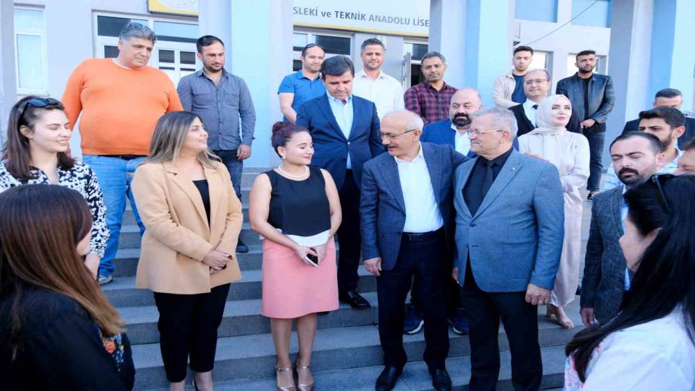 Eski Bakan Elvan: "MTOSB’den geniş sanayi alanları bekliyoruz"