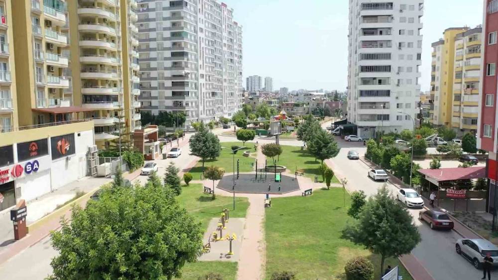 BAŞKAN AKAY: "SEYHAN’DA 15 YENİ PARKIMIZI DAHA HALKIMIZIN HİZMETİNE SUNACAĞIZ"