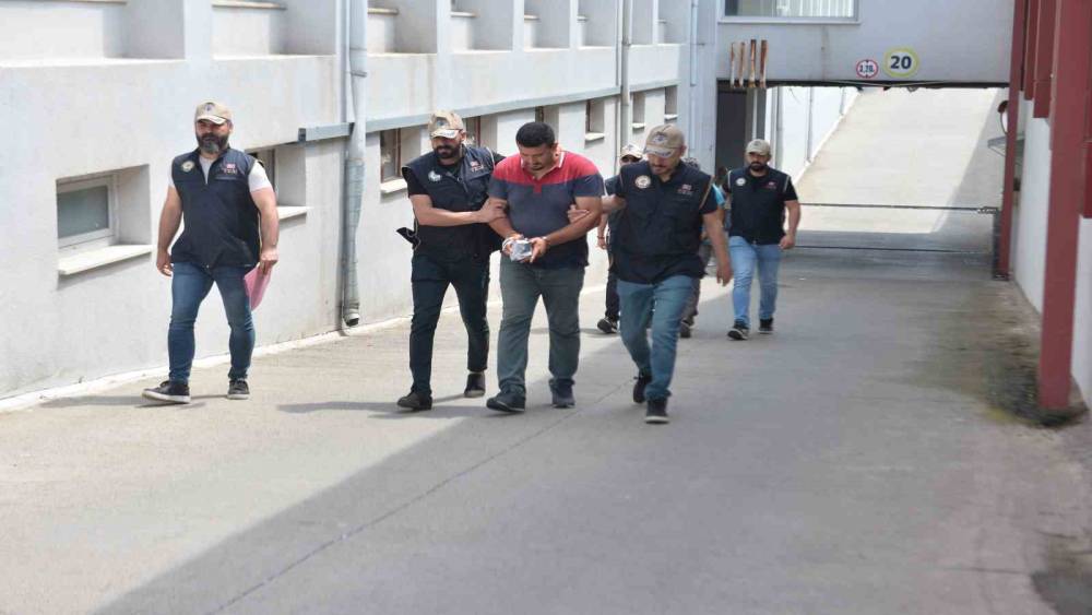 FETÖ’DEN HÜKÜM GİYEN 4 ŞAHIS YAKALANIP TUTUKLANDI