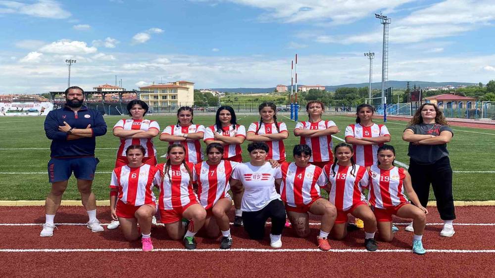 ANTALYASPOR RAGBİ KADIN TAKIMI’NDAN ÇEYREK FİNAL