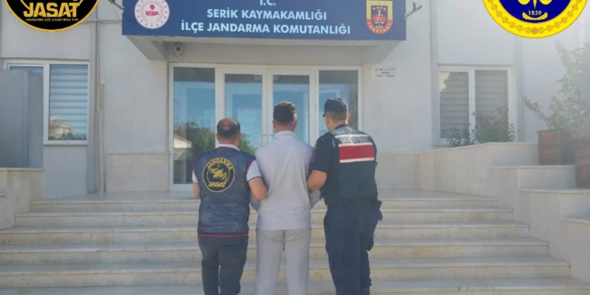 Antalya'da 29 Yıl Hapis Cezası Olan Firari Hükümlü Yakalandı