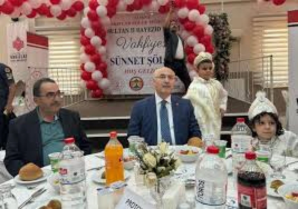 Adana'da 25 Çocuk İçin Sünnet Şöleni Düzenlendi