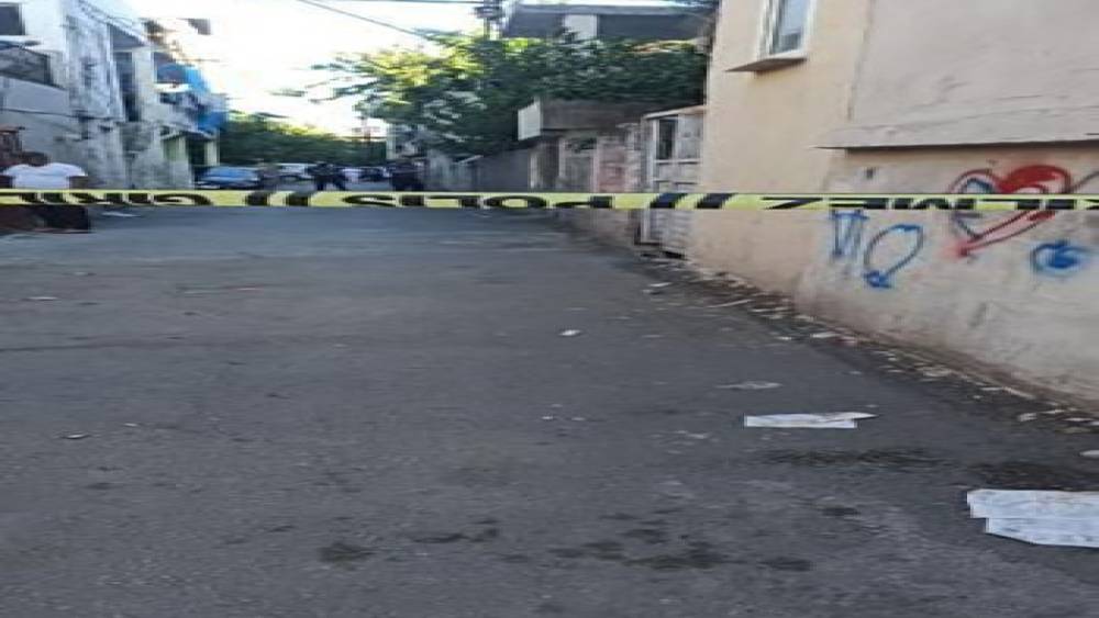 ADANA’DA SOKAK ORTASINDA ÇATIŞMA: 1 AĞIR YARALI