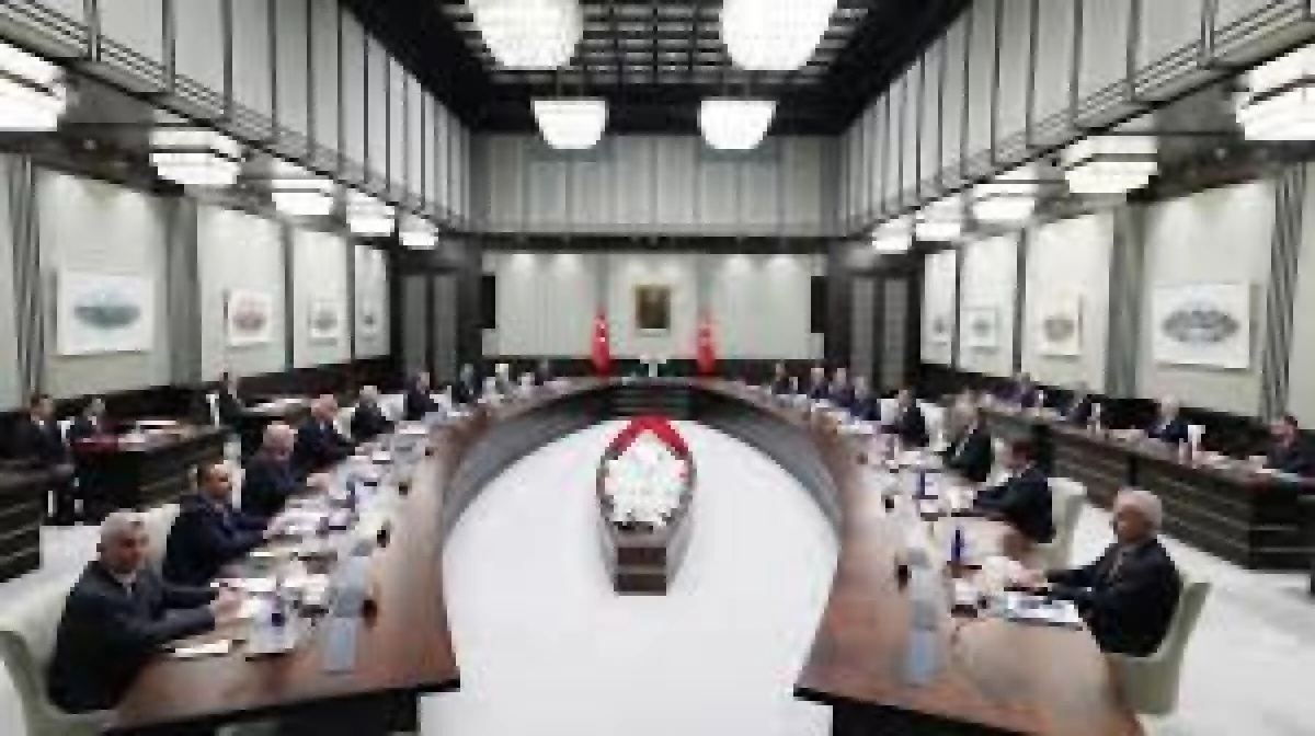 KABİNE TOPLANTISI BAŞLADI! MASADA KRİTİK KONU BAŞLIKLARI VAR