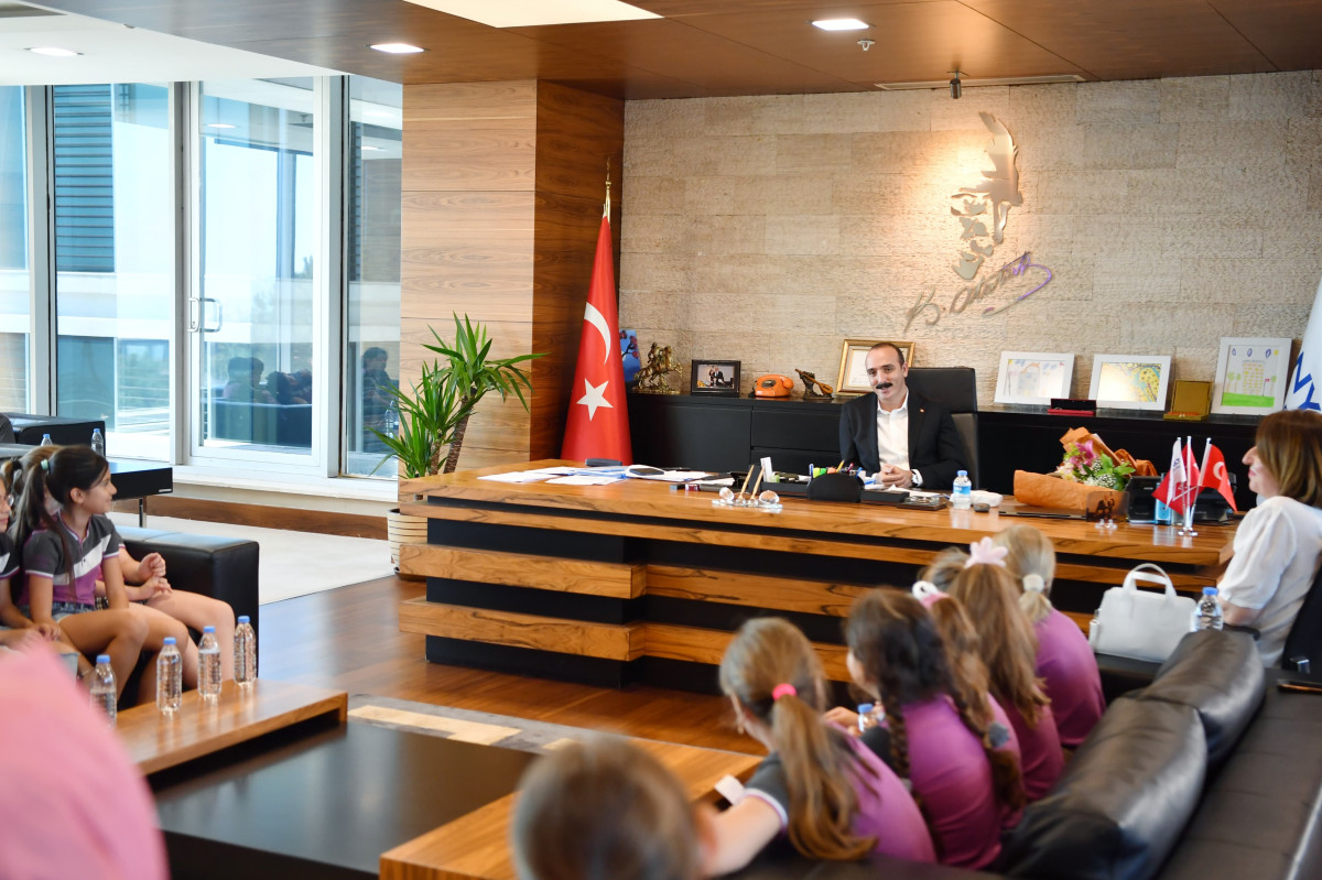 BAŞKAN KOTAN ÇOCUKLARA GÖREV VERDİ: SİZLER ARTIK BELEDİYENİN MÜFETTİŞLERİSİNİZ