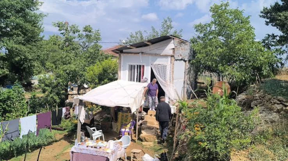KAHRAMANMARAŞ’TA DEPREMZEDELER 3,5 YILDIR KONTEYNERLERDE YAŞAM MÜCADELESİ VERİYOR