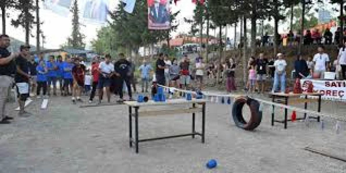 BU DA 'KÖY SURVİVOR'U: 5 YILDIZLI TATİLİ DUYAN KÖYLÜLER KIYASIYA YARIŞTI