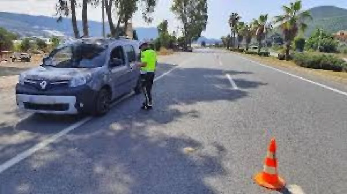 Antalya'da Trafik Denetimlerinde 16 Bin 722 Ceza