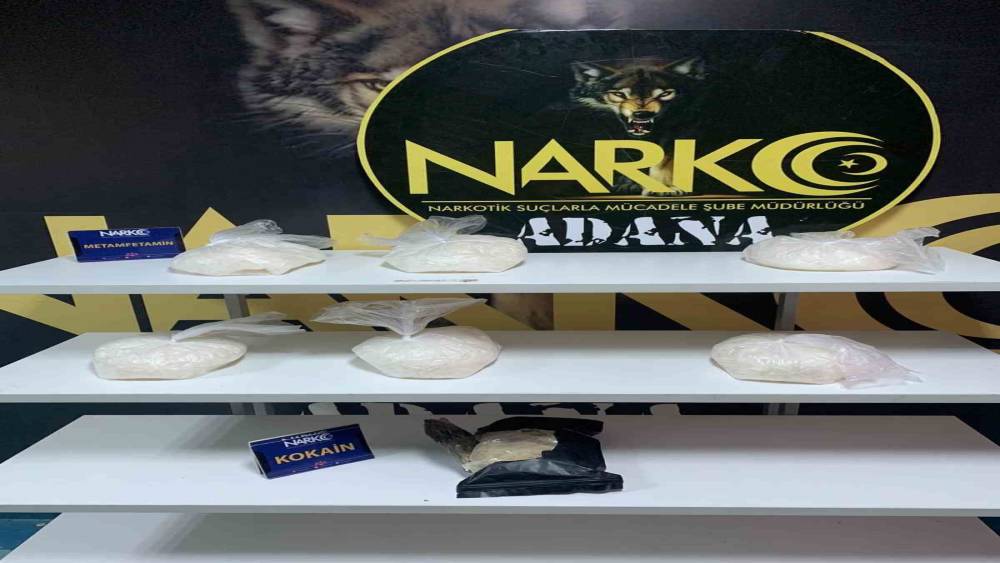OTOBÜSTE 9 KİLO 960 GRAM ESRAR ELE GEÇİRİLDİ, MUAVİN TUTUKLANDI