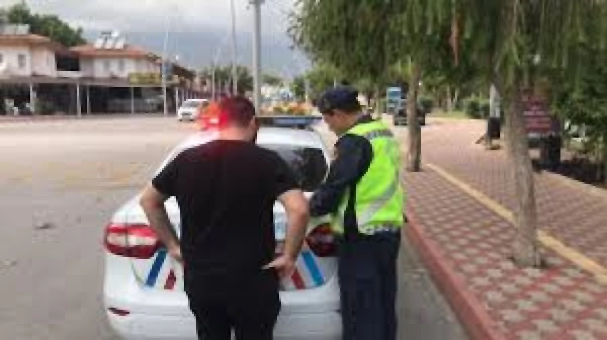 Antalya'da Korsan Taşımacılık Yapan Sürücüye Ceza