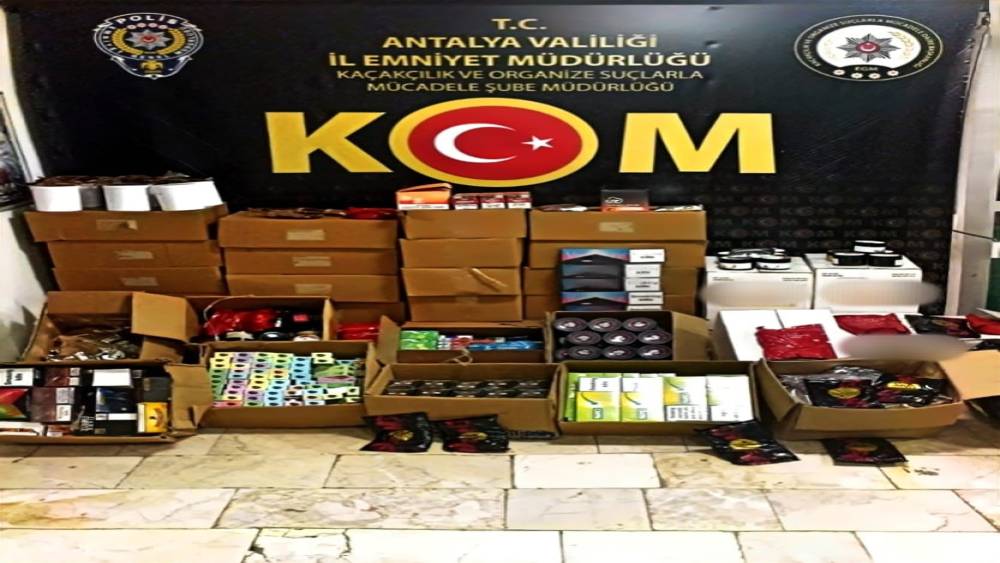 ANTALYA’DA 600 KİLOGRAM NARGİLE TÜTÜNÜ ELE GEÇİRİLDİ