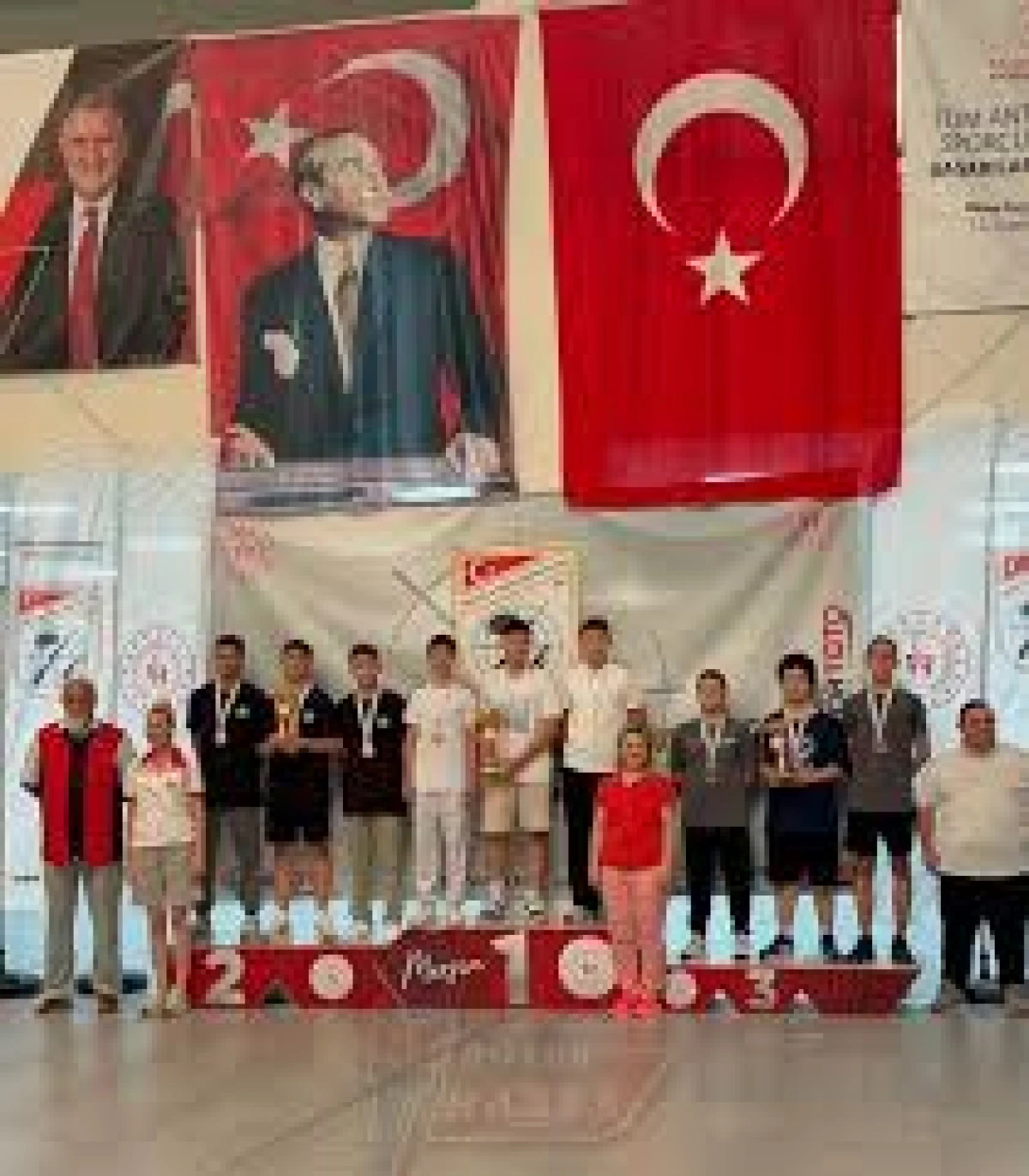 MANİSA, HAVALI SİLAHLAR EMİN SOSYAL KUPASI'NDA BAŞARI ELDE ETTİ