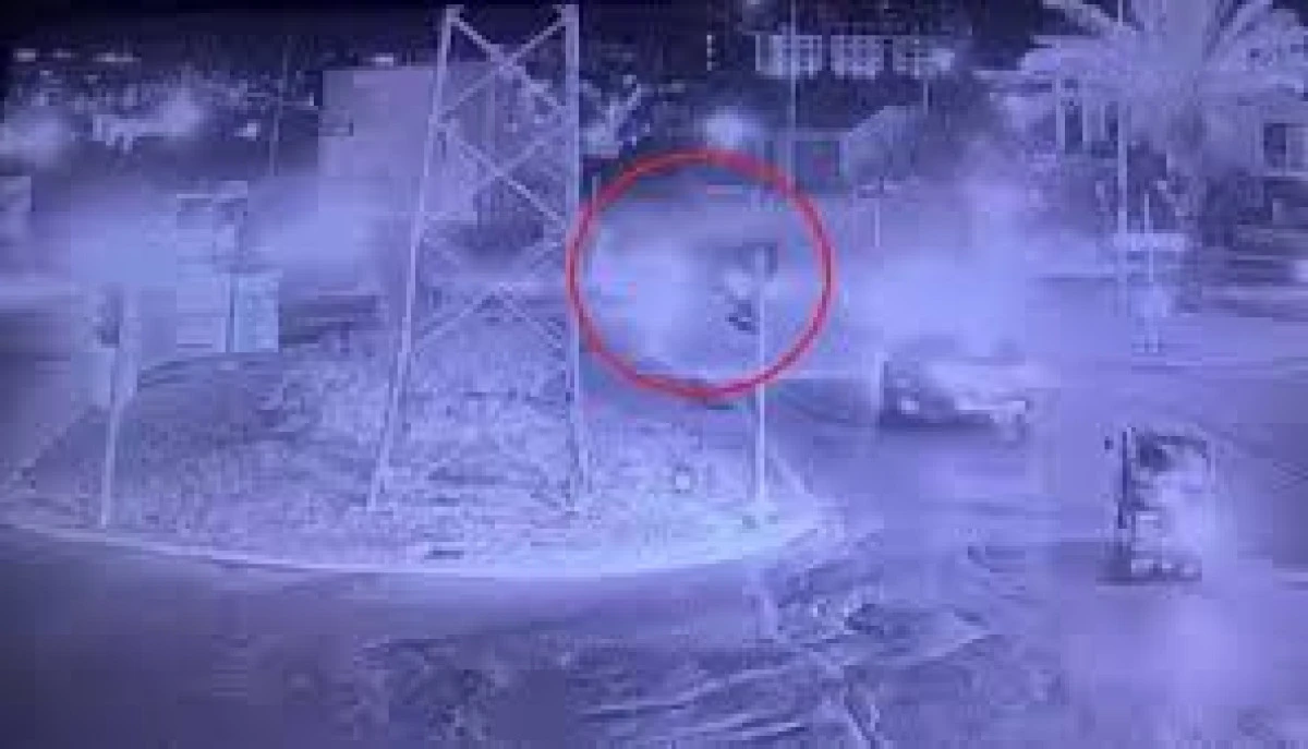 KASKSIZ KULLANDIĞI MOTOSIKLETLE YAPTIĞI KAZA HAYATTAN KOPARDI