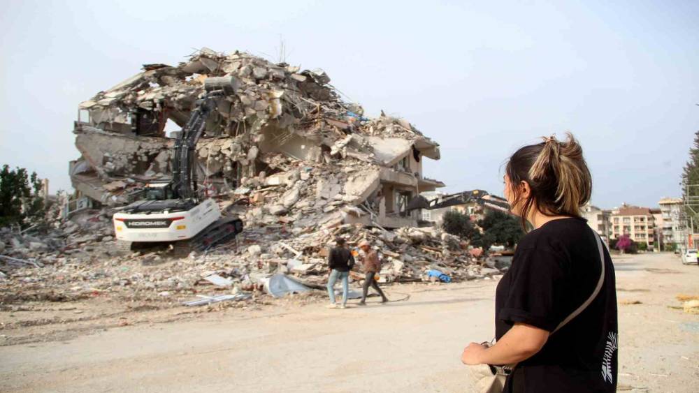 HATAY’DA EMEK EMEK DÜZENLEDİĞİ EVE SON BAKIŞ