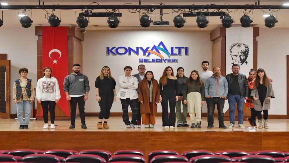 KONYAALTI BELEDİYESİ’NDEN OYUNCULUK KURSU