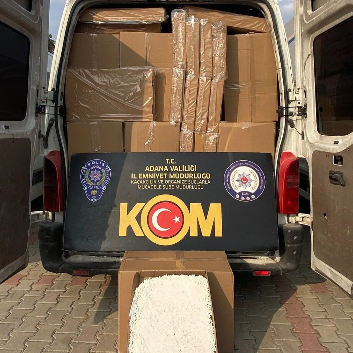 Adana'da 4 Milyon Doldurulmuş Makaron Ele Geçirildi, 1 Kişi Tutuklandı